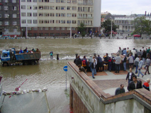 Dnes už by záplavy nenapáchaly takové škody jako před 20 lety, říká vedení Plzně