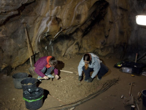 V jeskyni na jižní Moravě se padělaly peníze, zjistili archeologové