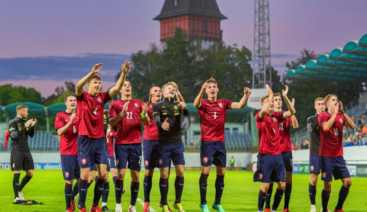 Lvíčata vyzvou Island. Na stadionu byla vždy výborná atmosféra, těší se trenér do Budějc