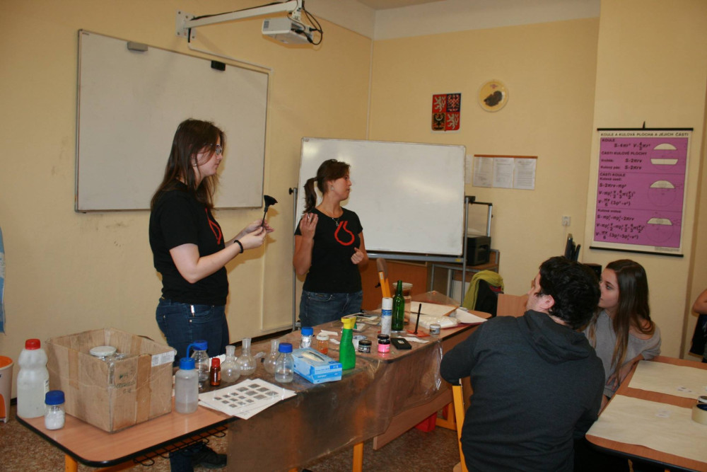 Kraj vyplatí na stipendiích pro žáky téměř milion korun