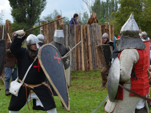 Totálním fiaskem skončila původně avizovaná pompézní akce, Templářský víkend naštval diváky i trhovce