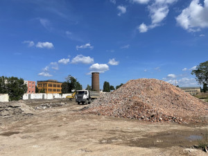 Bývalý areál brněnské Zbrojovky šel k zemi. Investor začíná s budováním nové čtvrti