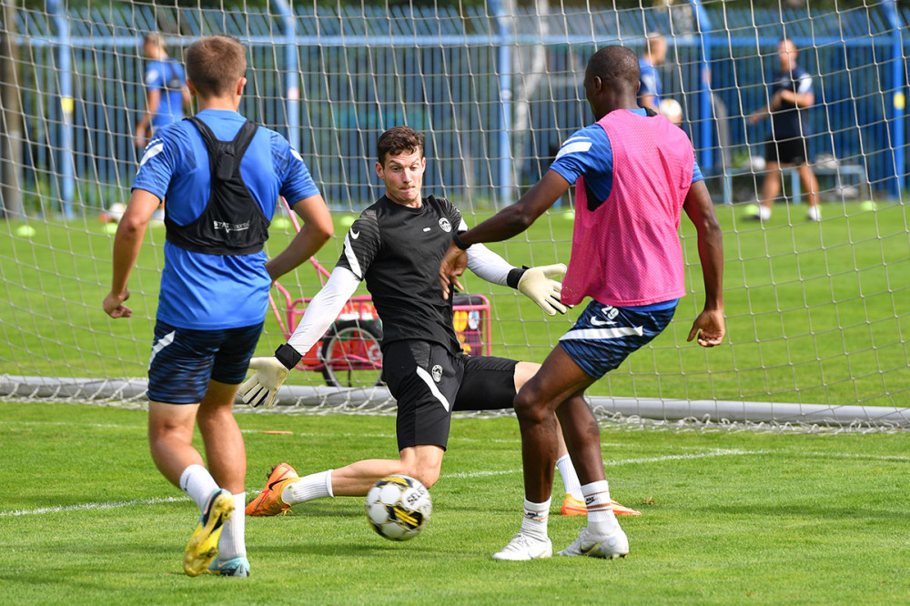 Vliegen reaguje na video Rokycan. Udělali to hezky, ale já umím česky, směje se brankář Slovanu