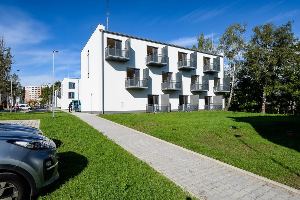 Plzeň dokončila stavbu 18 bytových domů v Zátiší, jde o jeden z největších městských projektů v ČR