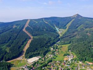 Opozice neuspěla, město pokračuje v prověřování změny územního plánu kvůli rozšíření lyžařského areálu na Ještědu