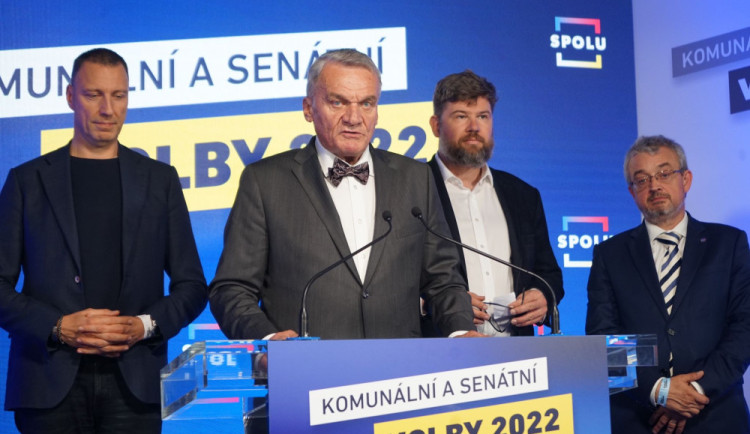 VOLBY 2022: Jednání se potáhnou, v Praze nejspíš vznikne koalice SPOLU a Pirátů, říká politolog