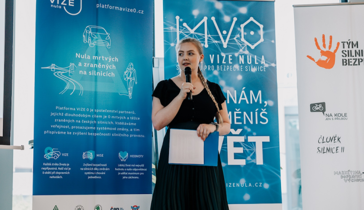 Studenti mohou pomoci snížit počet úmrtí při dopravních nehodách.