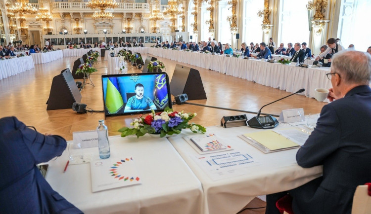 Pražský summit potvrdil absolutní izolaci Ruska.