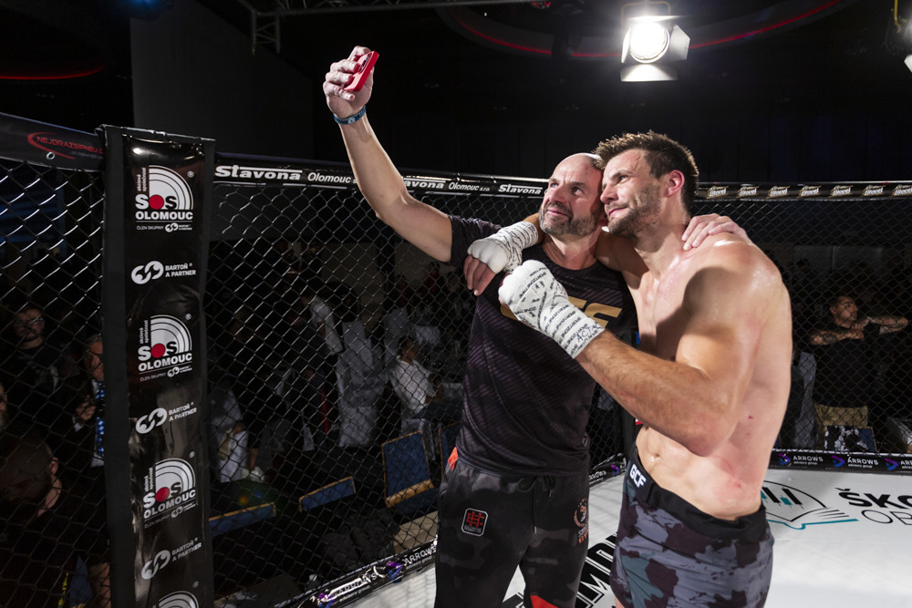 Oblíbený zápasník olomouckého klubu Smash Gym Pavel Hennrich ukončil kariéru