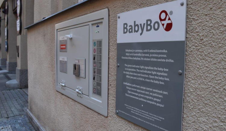 V pražském babyboxu našli holčičku. Je zdravá a dostala jméno Vendulka