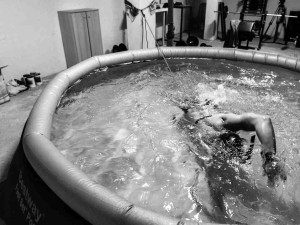 Nový dokumentární film Klusáka a Pecháčkové mapuje tři roky pandemie v Čechách