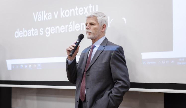 size4-16548705819376-139-nesdilim-nazorovou-ani-hodnotovou-orientaci-s-babisem-populismus-je-problemem-soucasne-doby-rika-pet