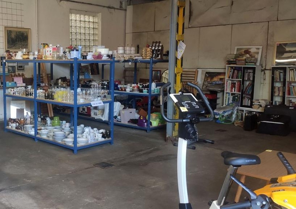 Za deset korun kočárek nebo sedačka. Jablonecké re-use centrum pořádá výprodej