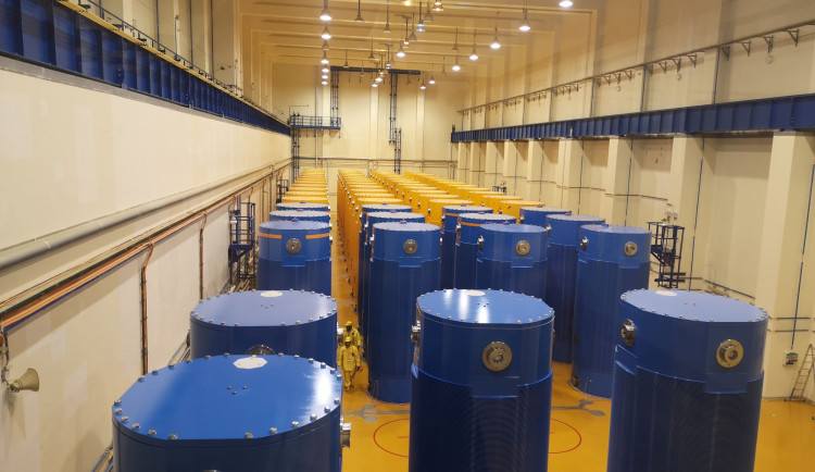 Kontejnery s použitým jaderným palivem v Temelíně.