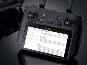 DJI představil další dron pro profesionály. V čem je jiný?