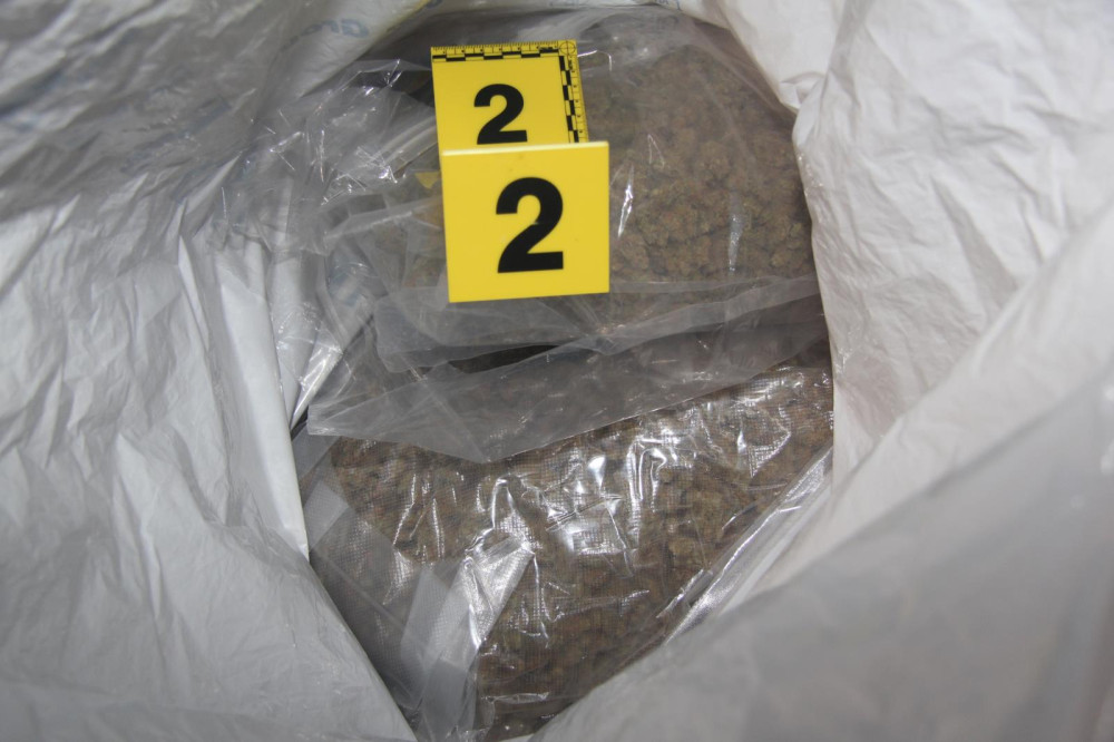 Dvojici dealerů sledovali kriminalisté několik měsíců. Pervitin prodávali více než stovce lidí