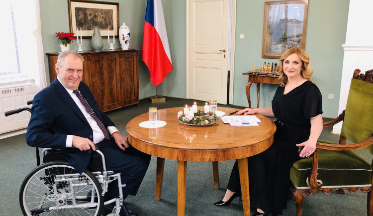 Zeman bude v prezidentské volbě volit Babiše kvůli jeho politické zkušenosti.