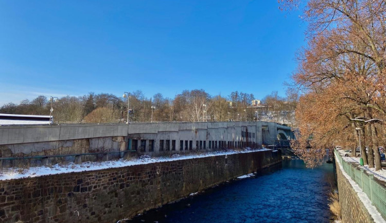 Příští rok opravíme částečně Ostrovský most, hlásí Karlovy Vary