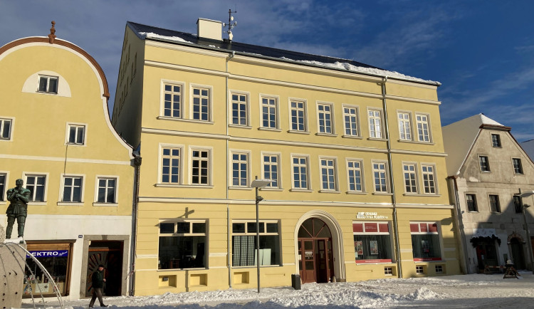 Ve Frýdlantu postaví nové městské byty. Zaplní tři patra domu na náměstí