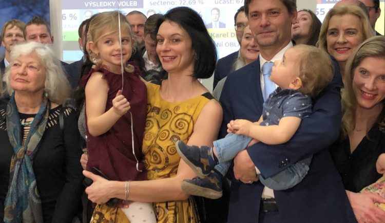 Monika Hilšerová vzpomíná na kampaň v dobrém. S manželkami ostatních kandidátů jsme si sedly, říká.