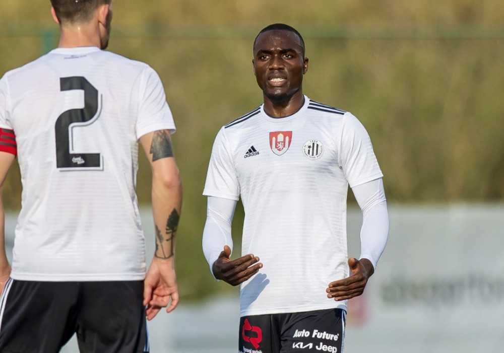 Do Dynama míří mladý fotbalista z Nigérie