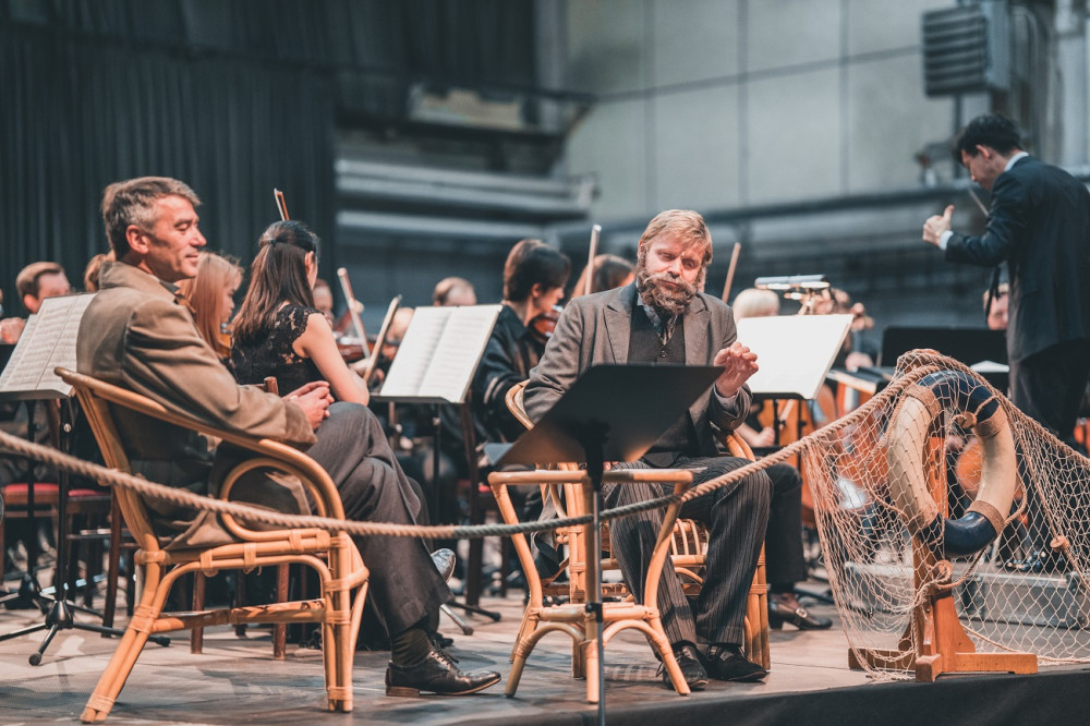 SOUTĚŽ: Vyhrajte vstupenky na rodinný koncert Dvořák cestovatel