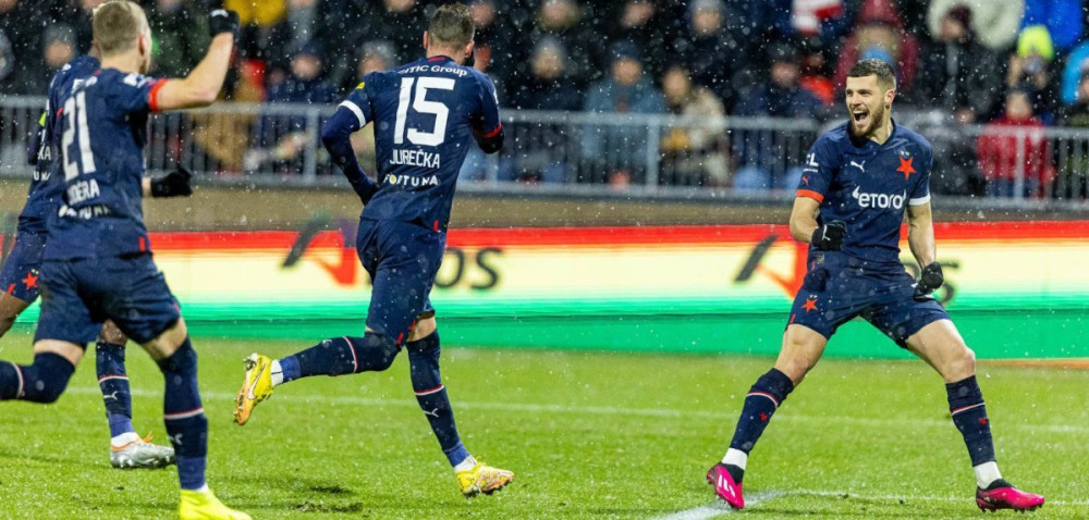 Slavia zvítězila 2:1