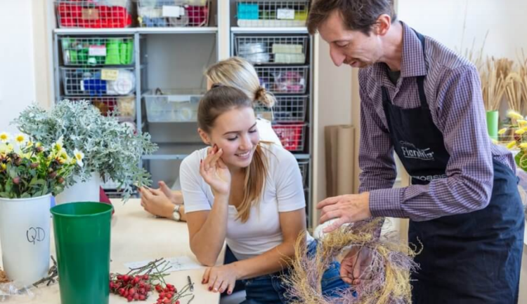 Česko má prvního floristu s mezinárodní zkouškou. Je z brněnské univerzity