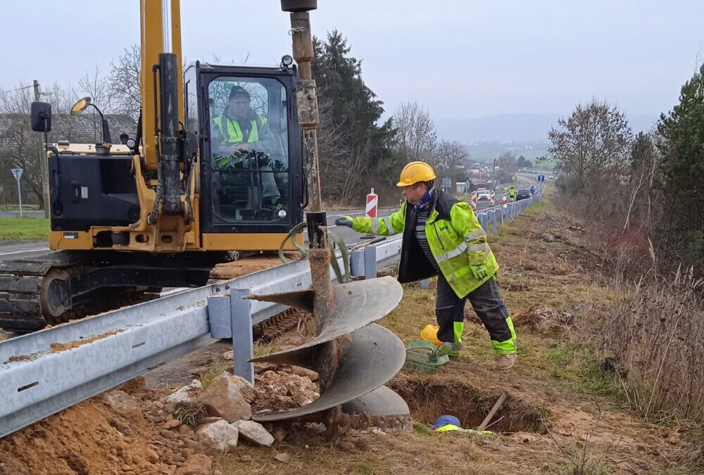 Hloubkové vrty u Paceřic.