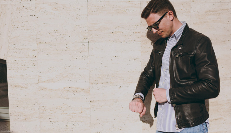 Copyright (c) 2021 ViDI Studio/Shutterstock.  No use without permission.