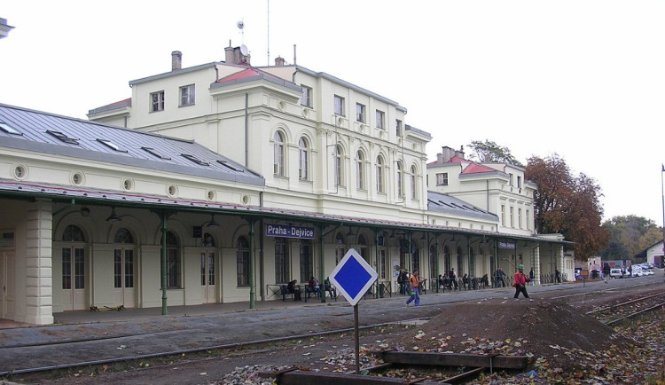 Dnes začala dvouletá výluka mezi Masarykovým nádražím a Dejvicemi