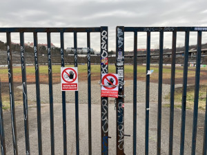 V Brně zakázali radním vstup na stadion. Lužánky developerům nedáme, burcuje fotbalista Švancara
