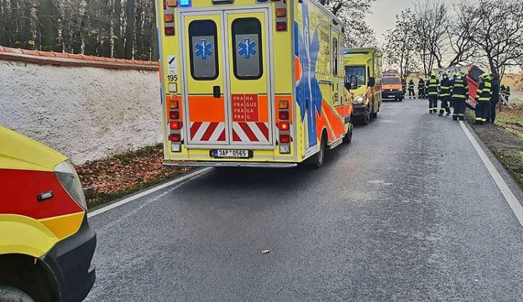 Mladí řidiči v Praze často bourají v ulici Pod Jankovem. Místem jezdí příliš rychle