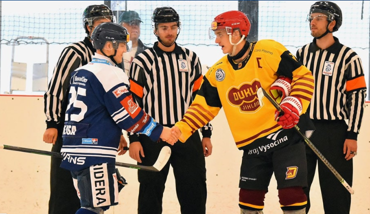 Junioři Dukly poprvé v historii postoupili do semifinále extraligy, favorizované Vítkovice porazili i potřetí