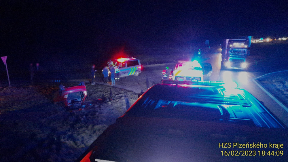 Jedna z mnoha nehod na křižovatce  I/20 a II/183