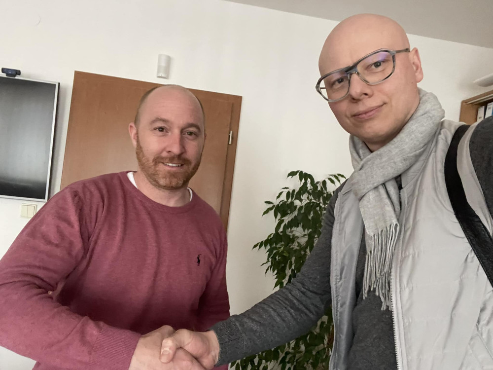 Advokát Jaroslav Homolka a radní David Beke.