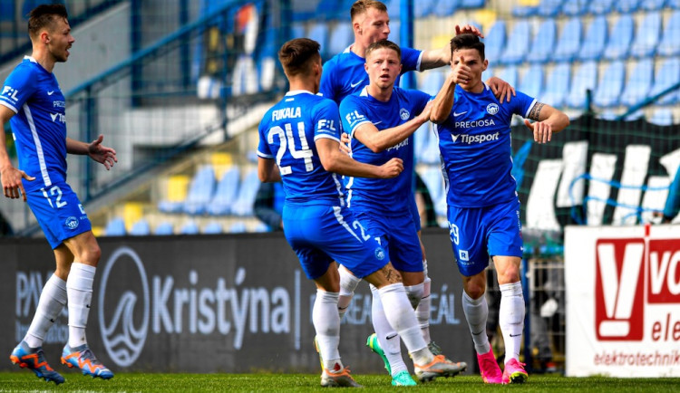 Slovan porazil Brno 3:1 a pět zápasů neprohrál. Dvěma góly se předvedl Frýdek