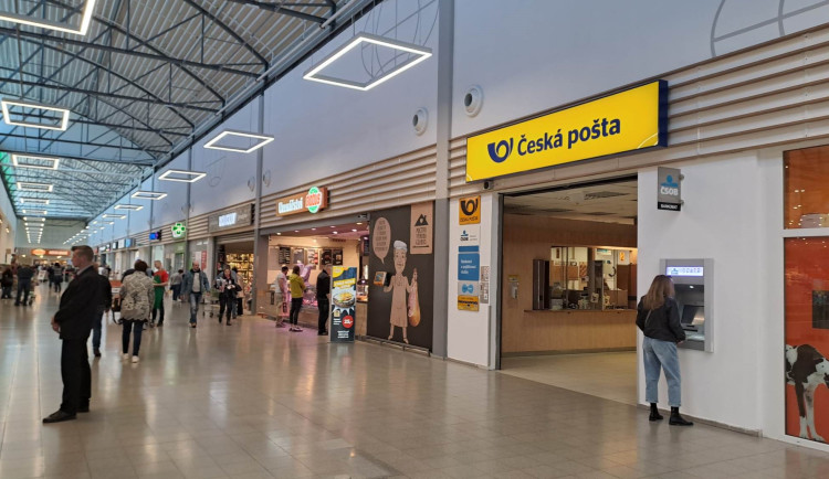 Zastupitelé podpořili zachování pošty v Globusu, nemají podporu Vratislavic