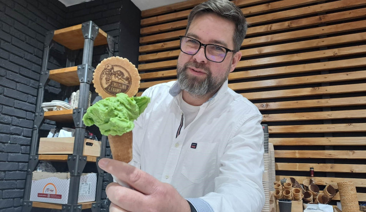 Řev motorek vyměnil za voňavou zmrzlinu. Pomohl tomu i osud