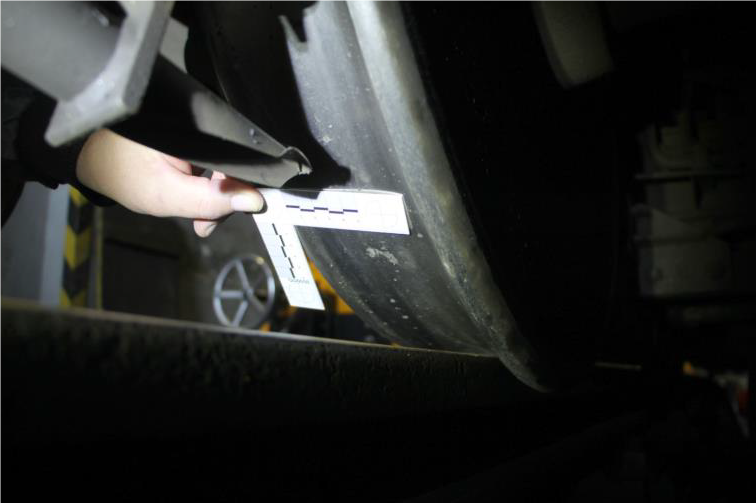 Do kamení nedaleko nádraží v Liberci najel vlak s padesáti lidmi. Policie hledá pachatele