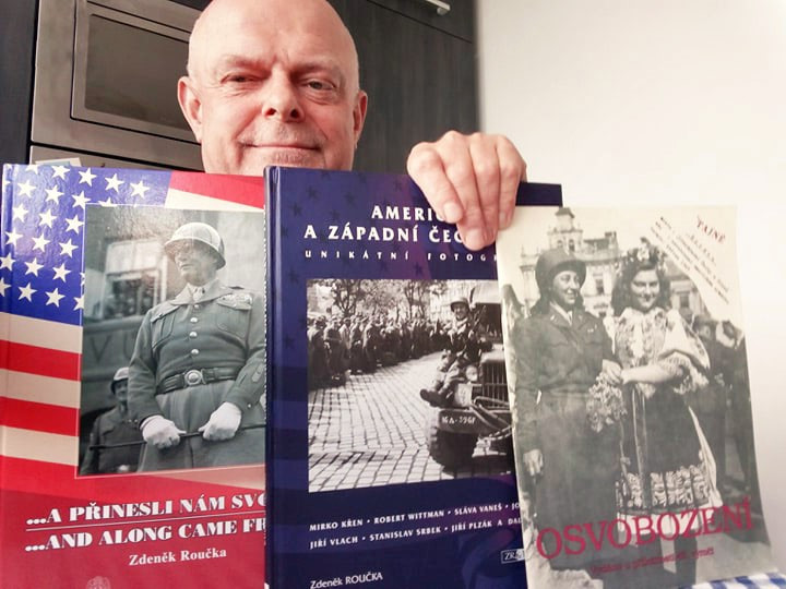 Zdeněk Roučka se svými publikacemi