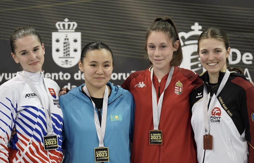 Tři medaile ze Světové ligy mládeže pro českobudějovické karatisty