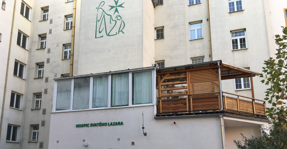 V Hospicu sv. Lazara věří, že se přestěhují do důstojnějšího prostředí. Peníze na novou budovu shání od dárců