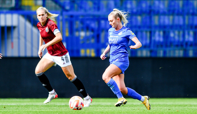 Sedm stovek diváků vidělo remízu žen Slovanu se Spartou. Liberec drží třetí místo