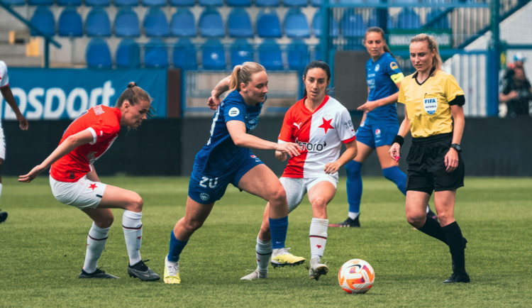 Šéf Slavie Tvrdík reaguje na gól slávistek v Liberci. Omluva i dopis vedení