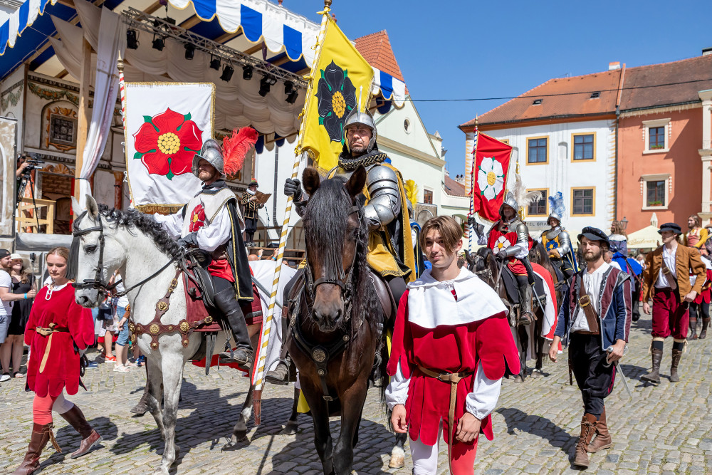 Slavnosti pětilisté růže
