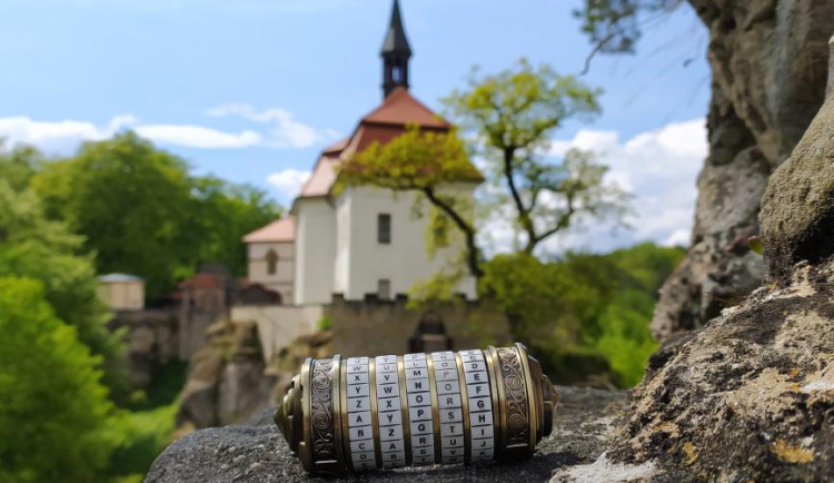 Na Valdštejně si zahrajete napínavou hru plnou šifer a tajemství