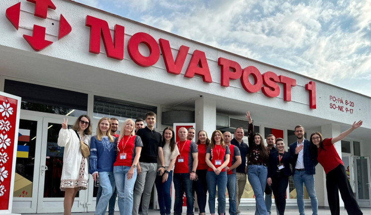 Ukrajinská pošta otevřela první pobočku v Praze.