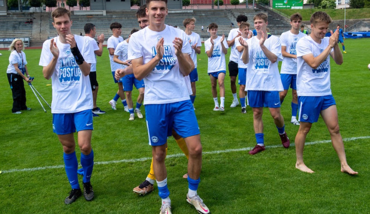 Úspěch dorostu Slovanu, postoupil do nejvyšší soutěže. Je důležité střetávat se s nejlepšími, říká trenér Čapek