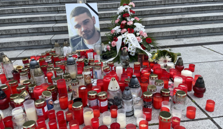 size4-16870941078506-60-kamarad-zesnuleho-roma-zavzpominal-na-pritele-miloval-jsem-ho-naucil-me-varit-sveril-se-v-emotivnim-